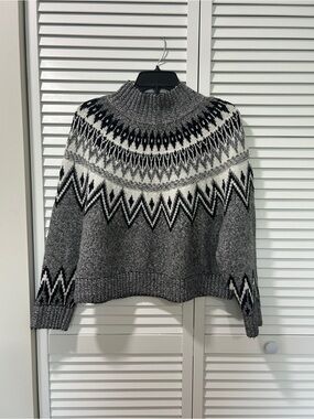 Old Navy Gray & Black Nordic Mockneck Sweater